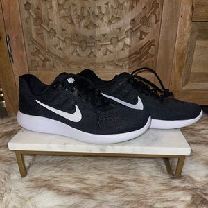 NWOT Nike Women’s Lunarglide Black Running Sneakers
